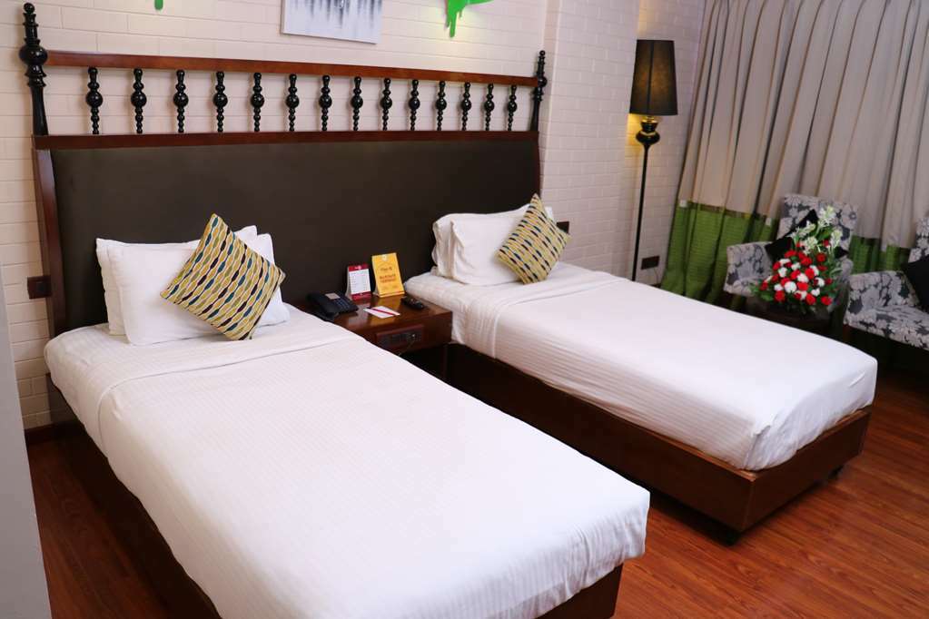 Best Western Plus O2 Indore Bilik gambar